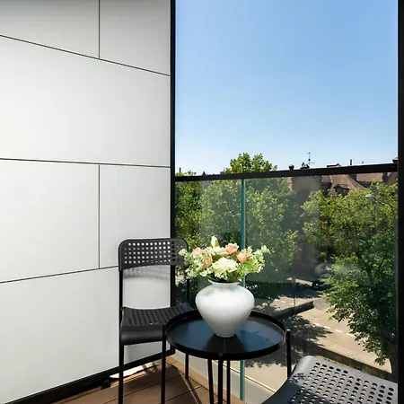 Stylish & Comfy Garbary Apartments With Parking By Noclegi Renters Poznan Exterior photo