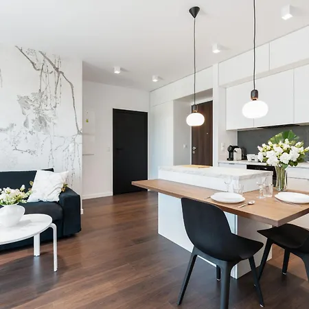 Stylish & Comfy Garbary Apartments With Parking By Noclegi Renters Poznan Exterior photo