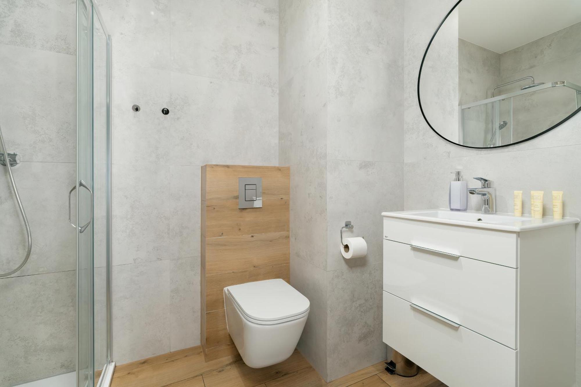 Stylish & Comfy Garbary With Parking By Renters Apartment Poznan
